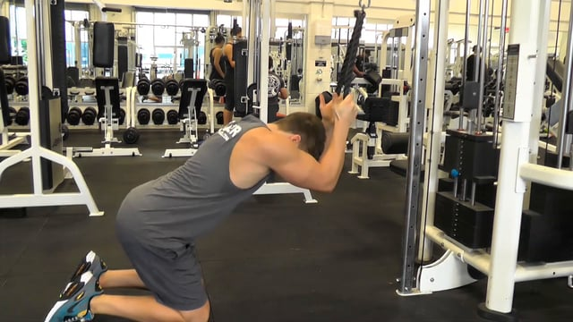 Cable Crunch With A Rope