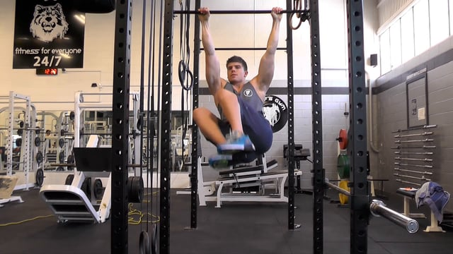 Hanging Knee Raise With A Twist